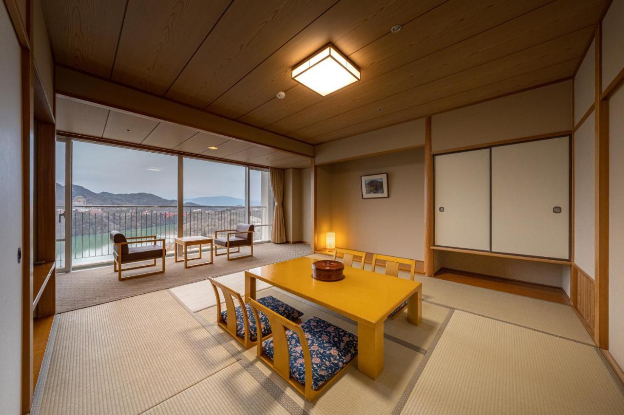Enakyo Onsen Hotel Yuzuriha Exterior foto